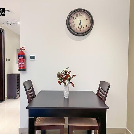 Mira Holiday Homes - Newly Furnished Studio In Downtown Дубай Экстерьер фото